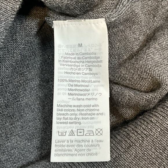 J Crew 100% Merino Wool Men's V Neck Sweater Gray Long Sleeve Tight Knit Medium - Picture 9 of 10